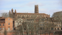 Basílica de Saint Sernin desde el otro lado del río